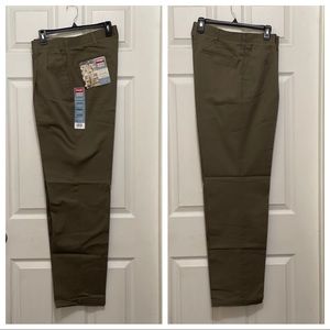 Wrangler  Five Star Premium Pleated Khakis SZ 34